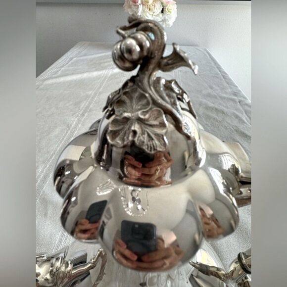 Vintage Reed & Barton 1795 Winthrop Large Coffee Tea Pot Silver Plated 13x11 in. - Picture 4 of 10